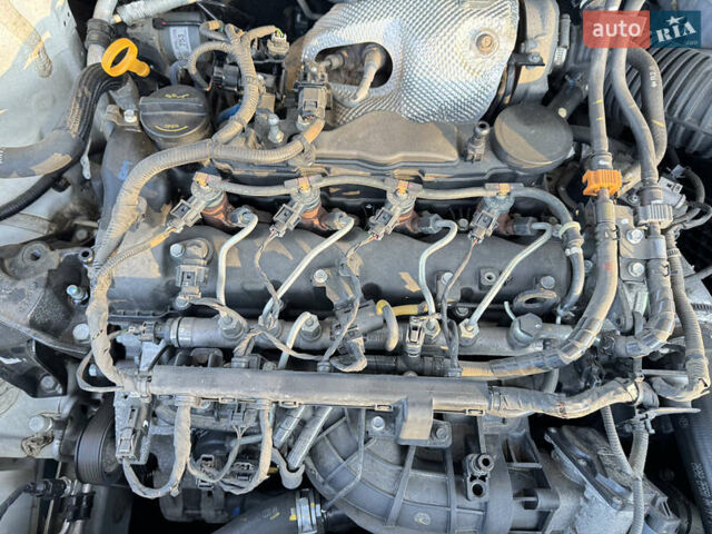 Белый Хендай Туксон, объемом двигателя 2 л и пробегом 270 тыс. км за 19800 $, фото 24 на Automoto.ua