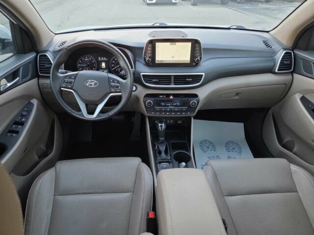 Белый Хендай Туксон, объемом двигателя 2.4 л и пробегом 40 тыс. км за 8600 $, фото 9 на Automoto.ua