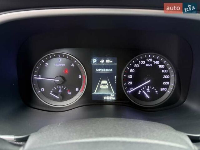 Белый Хендай Туксон, объемом двигателя 2 л и пробегом 114 тыс. км за 23900 $, фото 36 на Automoto.ua