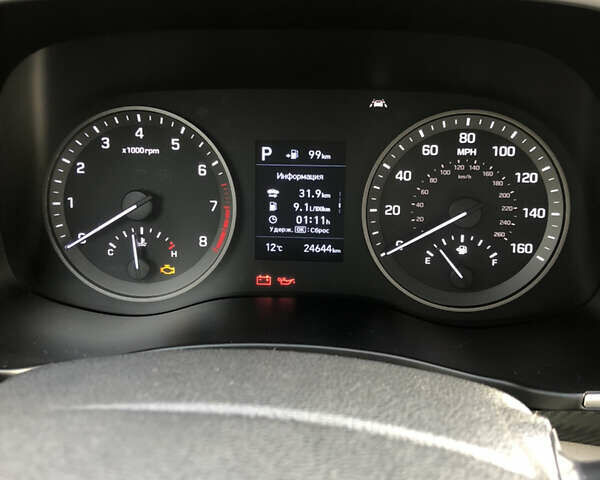 Белый Хендай Туксон, объемом двигателя 2 л и пробегом 25 тыс. км за 15900 $, фото 19 на Automoto.ua