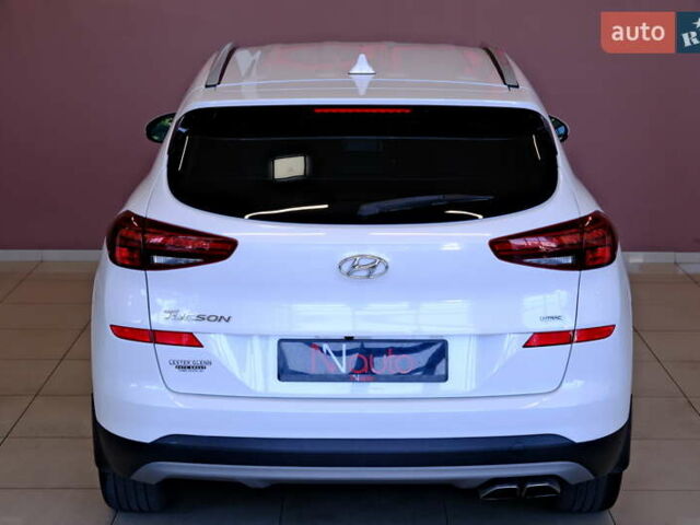 Белый Хендай Туксон, объемом двигателя 2.4 л и пробегом 63 тыс. км за 19500 $, фото 19 на Automoto.ua