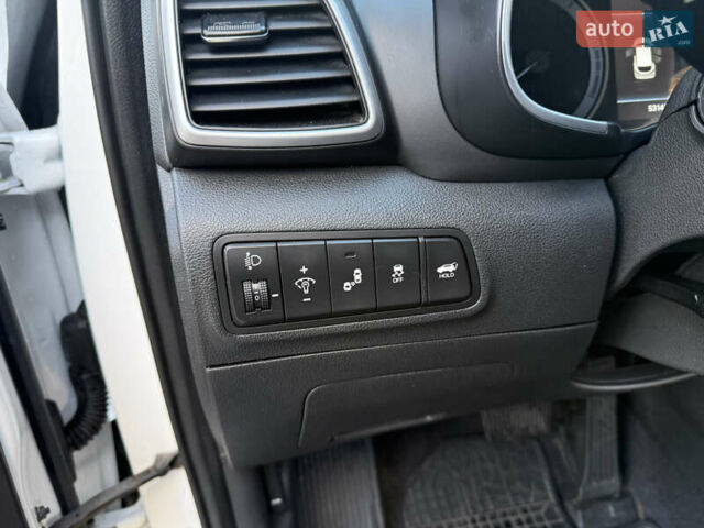 Белый Хендай Туксон, объемом двигателя 1.6 л и пробегом 53 тыс. км за 22500 $, фото 28 на Automoto.ua