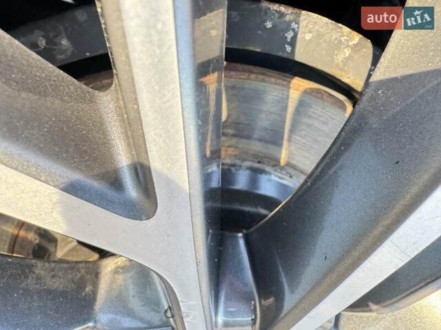 Белый Хендай Туксон, объемом двигателя 2 л и пробегом 270 тыс. км за 19800 $, фото 26 на Automoto.ua