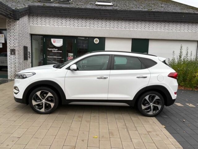 Білий Хендай Туксон, об'ємом двигуна 0 л та пробігом 74 тис. км за 15000 $, фото 1 на Automoto.ua