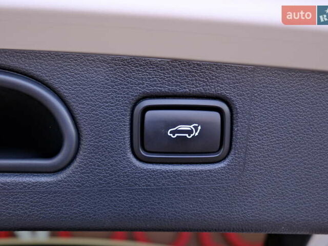 Белый Хендай Туксон, объемом двигателя 2.4 л и пробегом 63 тыс. км за 19500 $, фото 59 на Automoto.ua