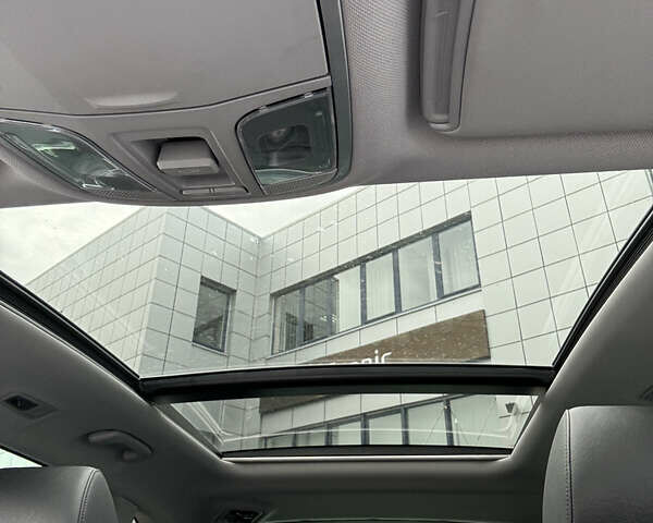 Белый Хендай Туксон, объемом двигателя 2 л и пробегом 138 тыс. км за 25000 $, фото 2 на Automoto.ua