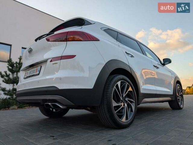 Білий Хендай Туксон, об'ємом двигуна 1.6 л та пробігом 152 тис. км за 21950 $, фото 25 на Automoto.ua