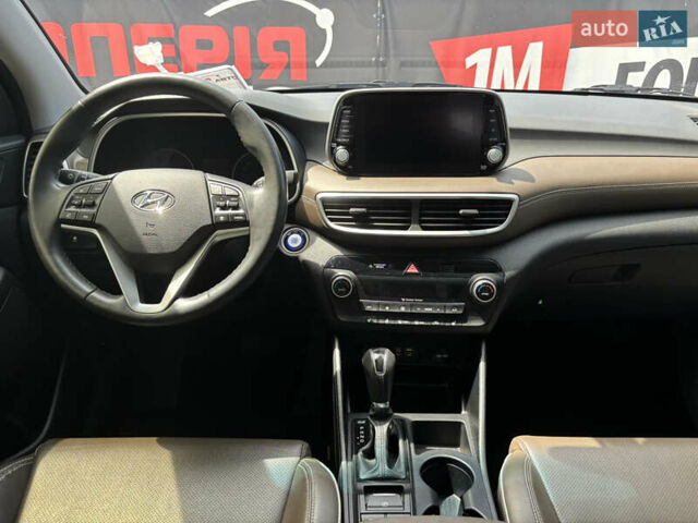 Белый Хендай Туксон, объемом двигателя 1.58 л и пробегом 107 тыс. км за 18500 $, фото 17 на Automoto.ua