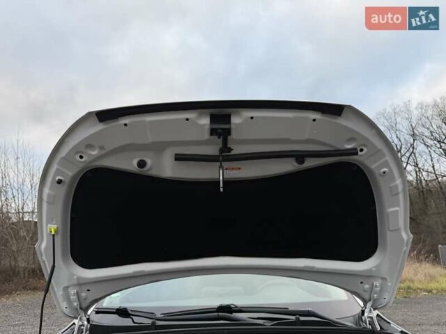 Белый Хендай Туксон, объемом двигателя 2 л и пробегом 114 тыс. км за 23900 $, фото 43 на Automoto.ua