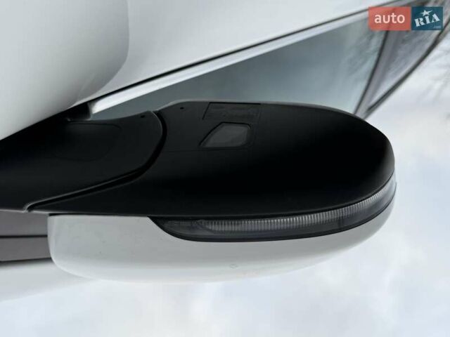 Белый Хендай Туксон, объемом двигателя 2 л и пробегом 114 тыс. км за 23900 $, фото 15 на Automoto.ua