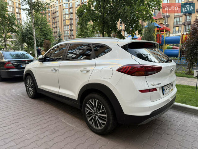 Белый Хендай Туксон, объемом двигателя 2 л и пробегом 167 тыс. км за 22499 $, фото 7 на Automoto.ua