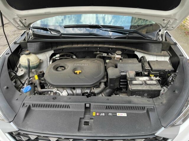 Белый Хендай Туксон, объемом двигателя 2 л и пробегом 95 тыс. км за 14500 $, фото 9 на Automoto.ua