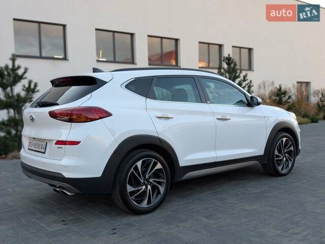 Білий Хендай Туксон, об'ємом двигуна 1.6 л та пробігом 152 тис. км за 21950 $, фото 7 на Automoto.ua