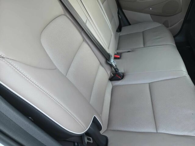 Белый Хендай Туксон, объемом двигателя 2.4 л и пробегом 40 тыс. км за 8600 $, фото 11 на Automoto.ua