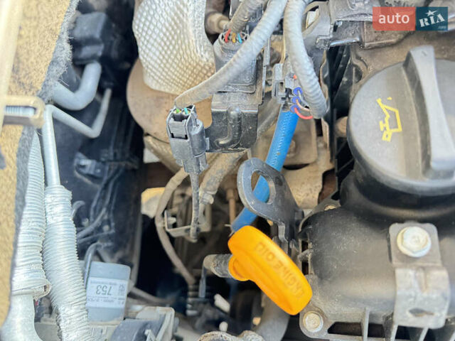 Белый Хендай Туксон, объемом двигателя 2 л и пробегом 270 тыс. км за 19800 $, фото 21 на Automoto.ua