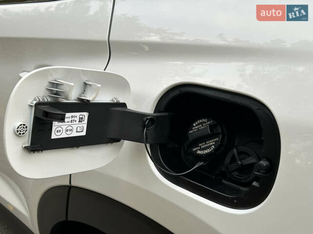 Білий Хендай Туксон, об'ємом двигуна 2 л та пробігом 101 тис. км за 17800 $, фото 18 на Automoto.ua