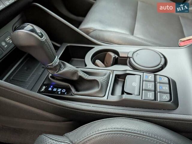 Білий Хендай Туксон, об'ємом двигуна 1.6 л та пробігом 152 тис. км за 21950 $, фото 46 на Automoto.ua