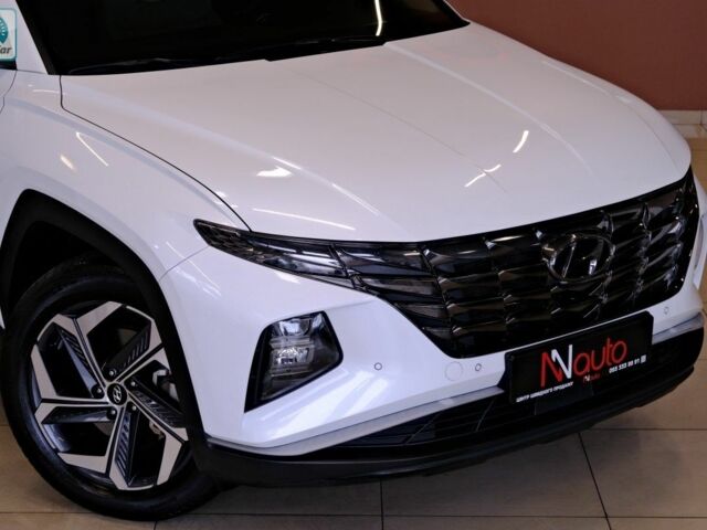 Белый Хендай Туксон, объемом двигателя 2 л и пробегом 160 тыс. км за 29900 $, фото 2 на Automoto.ua