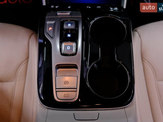 Белый Хендай Туксон, объемом двигателя 2 л и пробегом 160 тыс. км за 29900 $, фото 25 на Automoto.ua