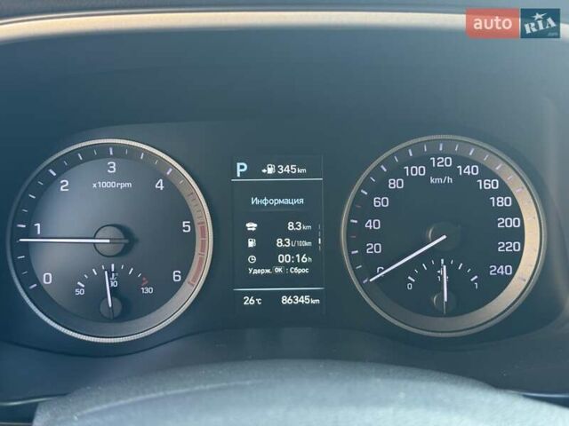 Білий Хендай Туксон, об'ємом двигуна 2 л та пробігом 86 тис. км за 28000 $, фото 34 на Automoto.ua