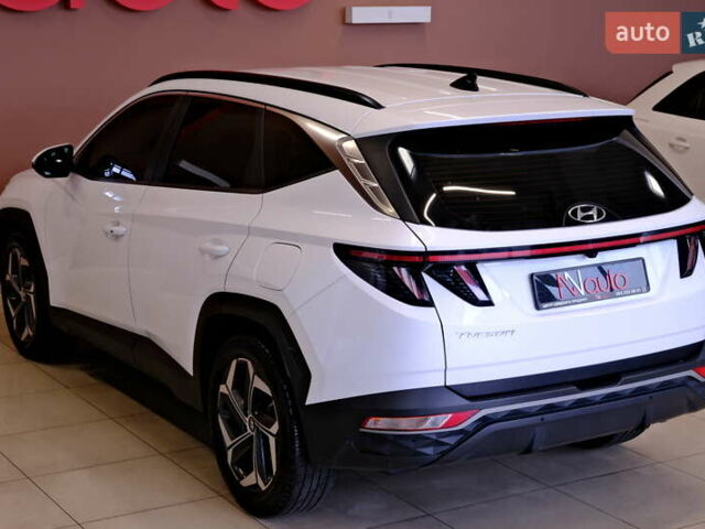 Белый Хендай Туксон, объемом двигателя 2 л и пробегом 160 тыс. км за 29900 $, фото 22 на Automoto.ua