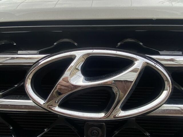 Білий Хендай Туксон, об'ємом двигуна 2 л та пробігом 50 тис. км за 21999 $, фото 9 на Automoto.ua