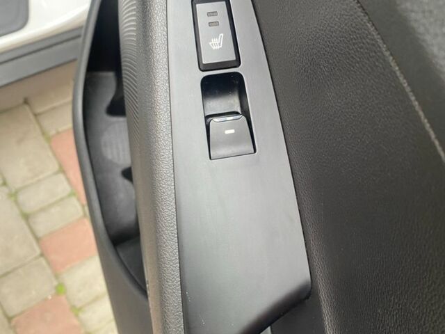 Білий Хендай Туксон, об'ємом двигуна 2 л та пробігом 50 тис. км за 21999 $, фото 15 на Automoto.ua