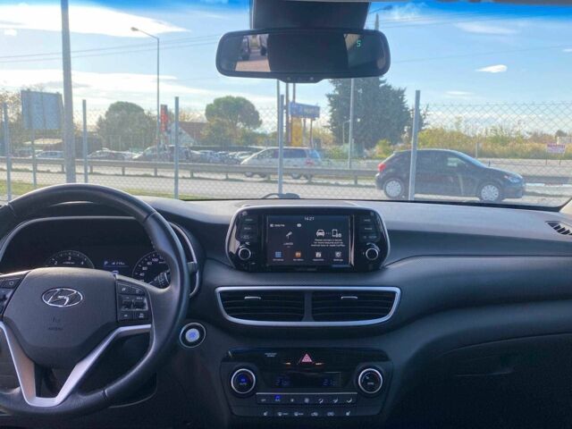 Белый Хендай Туксон, объемом двигателя 1.6 л и пробегом 77 тыс. км за 15700 $, фото 22 на Automoto.ua