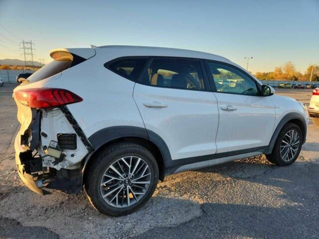 Білий Хендай Туксон, об'ємом двигуна 2.4 л та пробігом 80 тис. км за 2200 $, фото 2 на Automoto.ua