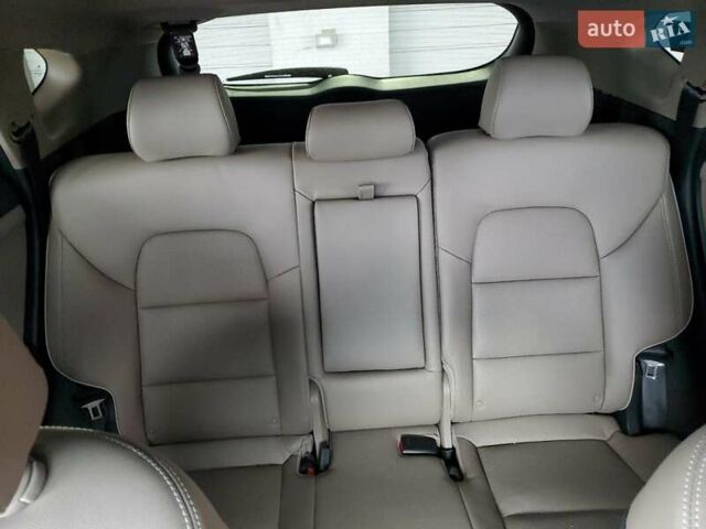 Белый Хендай Туксон, объемом двигателя 2.4 л и пробегом 20 тыс. км за 4100 $, фото 9 на Automoto.ua