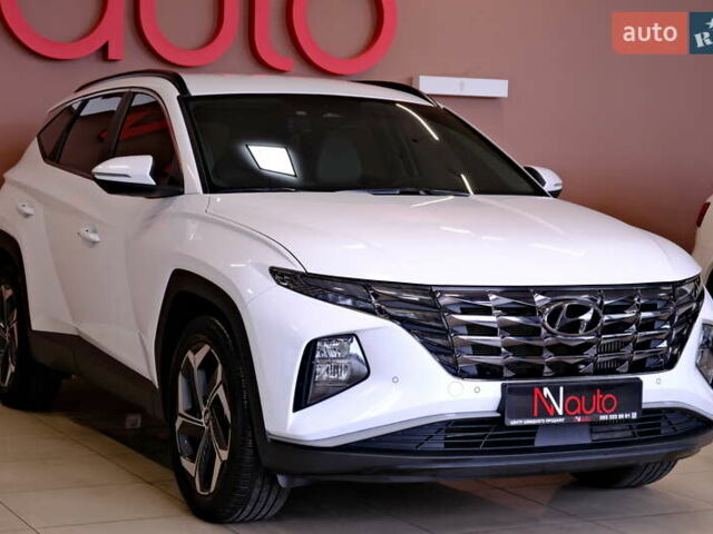 Белый Хендай Туксон, объемом двигателя 2 л и пробегом 160 тыс. км за 29900 $, фото 6 на Automoto.ua