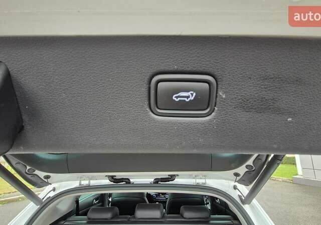 Белый Хендай Туксон, объемом двигателя 2 л и пробегом 42 тыс. км за 23900 $, фото 12 на Automoto.ua