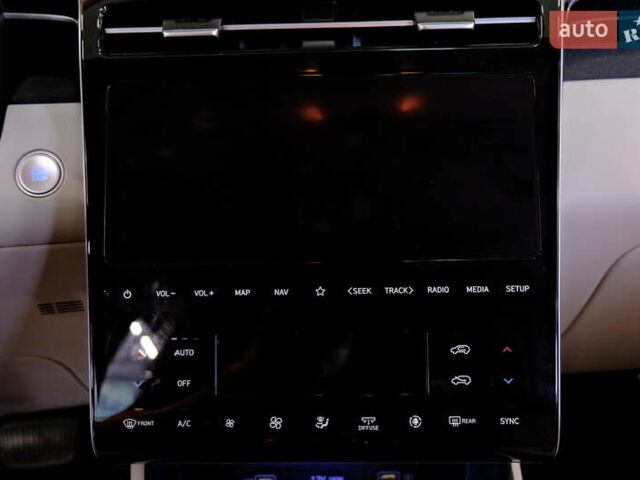 Белый Хендай Туксон, объемом двигателя 2 л и пробегом 160 тыс. км за 29900 $, фото 28 на Automoto.ua