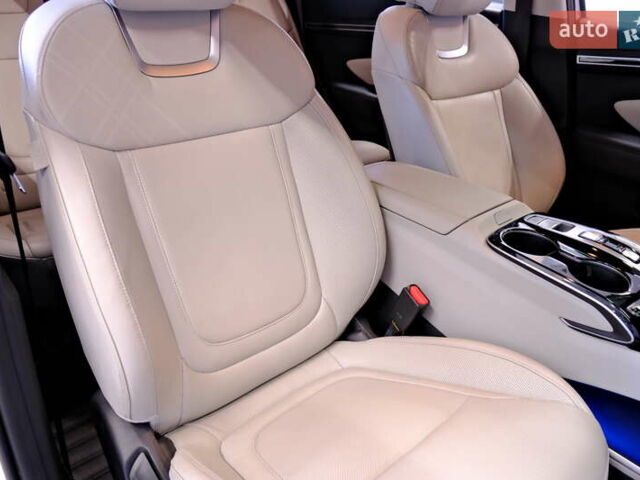 Белый Хендай Туксон, объемом двигателя 2 л и пробегом 160 тыс. км за 29900 $, фото 53 на Automoto.ua