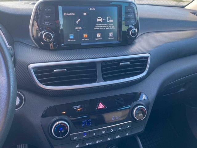 Белый Хендай Туксон, объемом двигателя 1.6 л и пробегом 77 тыс. км за 15700 $, фото 21 на Automoto.ua