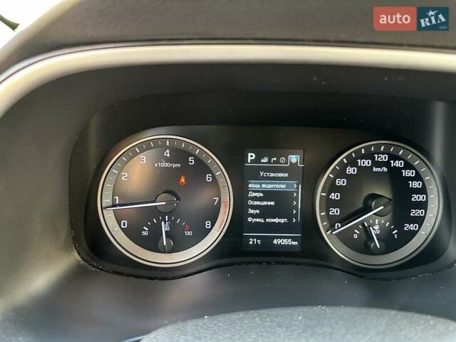 Белый Хендай Туксон, объемом двигателя 2 л и пробегом 50 тыс. км за 22500 $, фото 15 на Automoto.ua