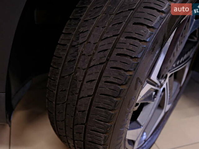 Белый Хендай Туксон, объемом двигателя 2 л и пробегом 160 тыс. км за 29900 $, фото 63 на Automoto.ua