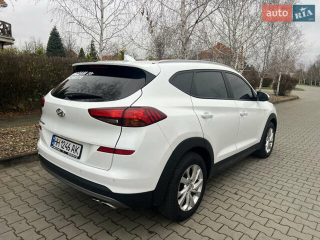 Білий Хендай Туксон, об'ємом двигуна 2 л та пробігом 136 тис. км за 22900 $, фото 7 на Automoto.ua