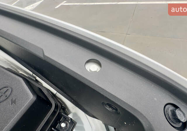 Білий Хендай Туксон, об'ємом двигуна 2 л та пробігом 67 тис. км за 24500 $, фото 62 на Automoto.ua