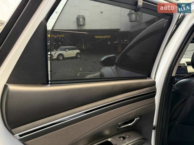 Белый Хендай Туксон, объемом двигателя 1.6 л и пробегом 99 тыс. км за 27490 $, фото 16 на Automoto.ua