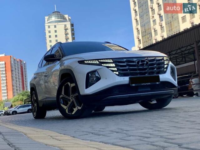 Белый Хендай Туксон, объемом двигателя 1.6 л и пробегом 93 тыс. км за 32999 $, фото 76 на Automoto.ua