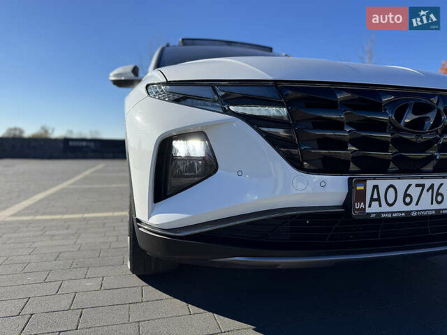 Белый Хендай Туксон, объемом двигателя 2 л и пробегом 147 тыс. км за 23700 $, фото 53 на Automoto.ua