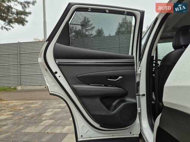 Білий Хендай Туксон, об'ємом двигуна 1.6 л та пробігом 41 тис. км за 33600 $, фото 67 на Automoto.ua