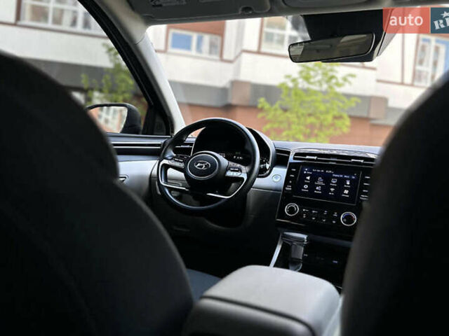 Белый Хендай Туксон, объемом двигателя 2.5 л и пробегом 47 тыс. км за 30000 $, фото 29 на Automoto.ua