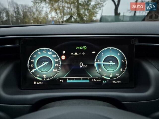 Білий Хендай Туксон, об'ємом двигуна 1.6 л та пробігом 41 тис. км за 33600 $, фото 83 на Automoto.ua