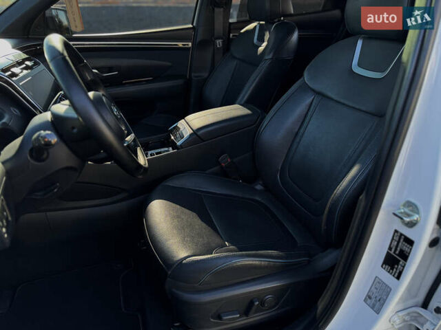 Белый Хендай Туксон, объемом двигателя 2 л и пробегом 147 тыс. км за 23700 $, фото 83 на Automoto.ua