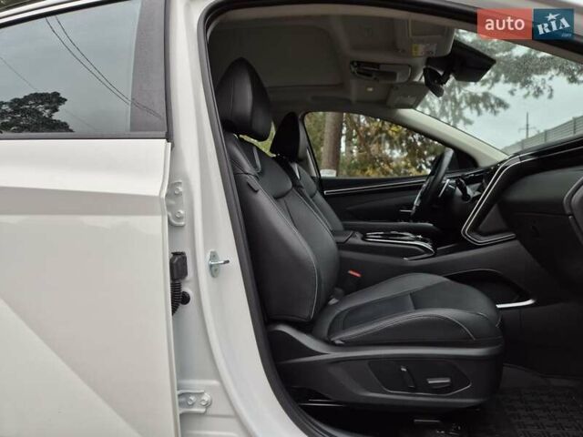 Білий Хендай Туксон, об'ємом двигуна 1.6 л та пробігом 41 тис. км за 33600 $, фото 40 на Automoto.ua