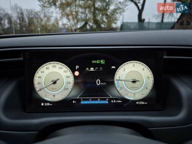 Білий Хендай Туксон, об'ємом двигуна 1.6 л та пробігом 41 тис. км за 33600 $, фото 81 на Automoto.ua