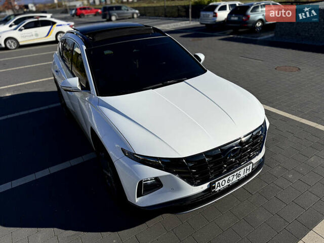 Белый Хендай Туксон, объемом двигателя 2 л и пробегом 147 тыс. км за 23700 $, фото 46 на Automoto.ua