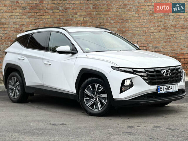 Белый Хендай Туксон, объемом двигателя 2 л и пробегом 123 тыс. км за 22800 $, фото 8 на Automoto.ua